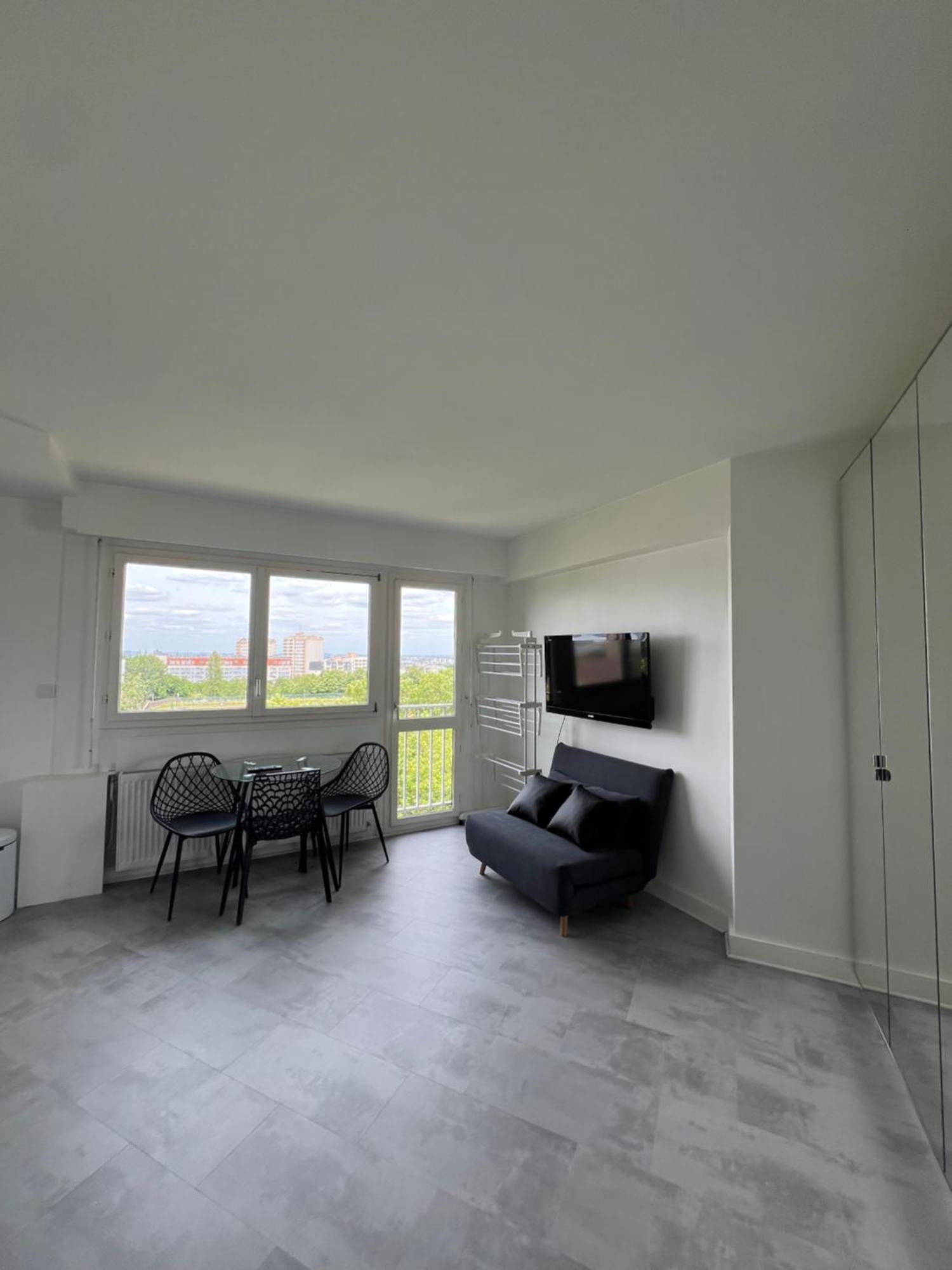Apartment Home In Paris With View, 15Min Direct To Center المظهر الخارجي الصورة